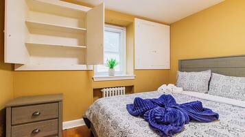 1 bedroom, iron/ironing board, free WiFi, bed sheets