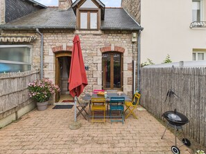 Outdoor dining - Stone house with garden for 4 people (Erquy)