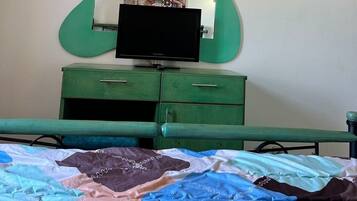 2 chambres, fer et planche Ă repasser, draps fournis