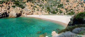 Villa 'Luxury Minni' with Sea View, Wi-Fi and Air Conditioning