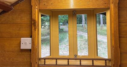 2 Guests - Pet Friendly - Traditional Gypsy Vardo