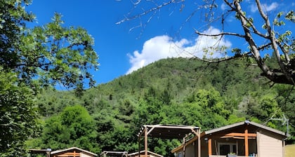 Cottage "Marquisat Boscodon" with Mountain View, Wi-Fi and Air Conditioning