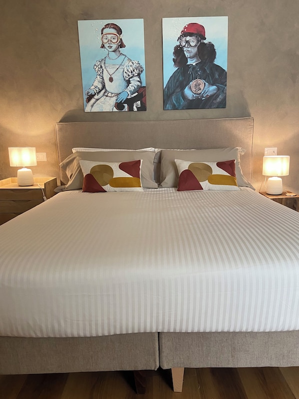 1 chambre, fer et planche à repasser, Wi-Fi gratuit, draps fournis