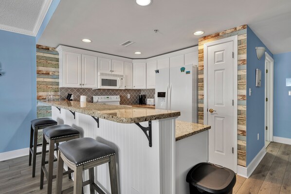 Microwave, dishwasher