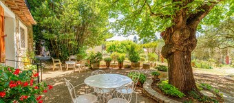 'Chez Martha' with Mountain View, Private Terrace and Garden