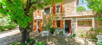 'Chez Martha' with Mountain View, Private Terrace and Garden