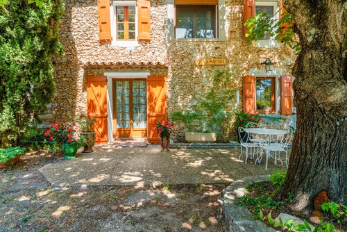  'Chez Martha' avec Vue sur la Montagne, Terrasse et Jardin privés