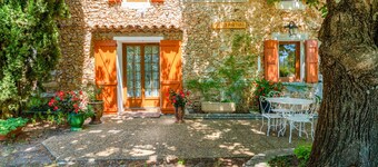'Chez Martha' with Mountain View, Private Terrace and Garden