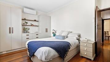 3 soverom, strykejern/-brett, wi-fi (inkludert) og sengetøy