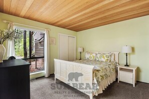 3 bedrooms, iron/ironing board, free WiFi, bed sheets - 3 Bedroom w Complex Swimming Pool and Hot Tub (FP1-22) (Incline Village)