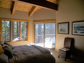 4 chambres, fer et planche à repasser, Wi-Fi gratuit, draps fournis