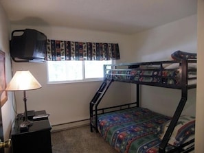 3 chambres, fer et planche à repasser, Wi-Fi gratuit, draps fournis