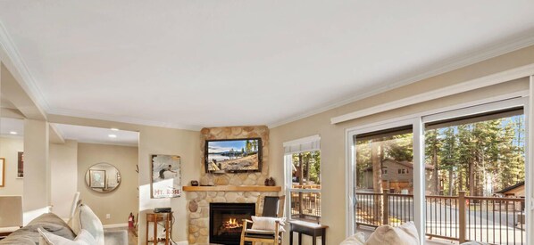 TV, fireplace - 4 Bedroom w Hot Tub and Family Room (964JE) (Incline Village)