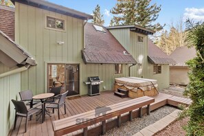 Outdoor dining - 4 Bedroom w Hot Tub and Family Room (964JE) (Incline Village)