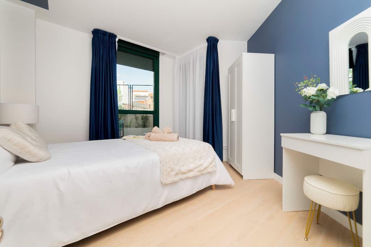 Comfort Apartment, Patio, City View | Blackout drapes, soundproofing, iron/ironing board, free WiFi