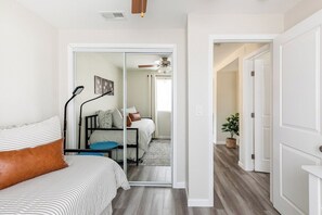 4 dormitorios, tabla de planchar con plancha, wifi gratis y ropa de cama