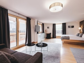 Superior-Vierbettzimmer, Balkon, Bergblick