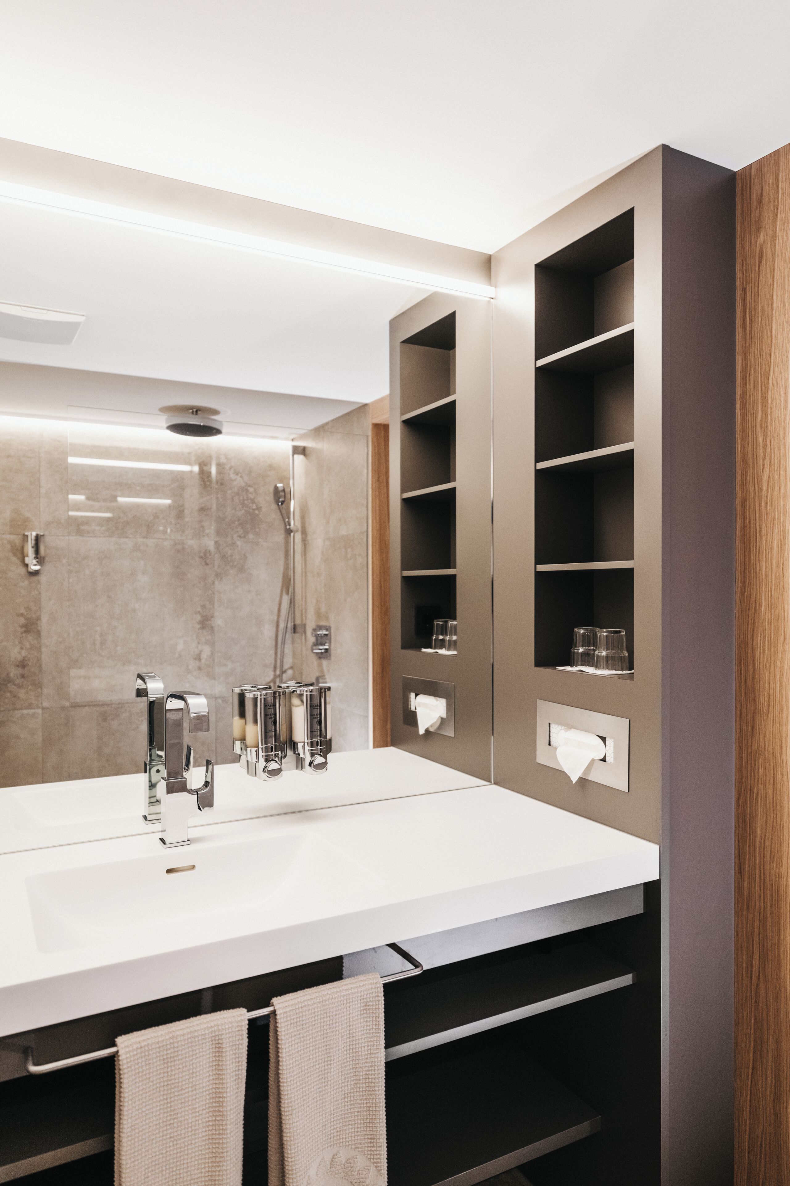 Junior Double Room, Sauna, Mountain View | Bathroom