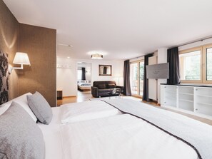 Superior Quadruple Room, Balcony, Mountain View