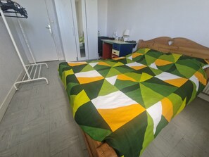 2 bedrooms, iron/ironing board, WiFi, bed sheets - ABH apparts (Brest)