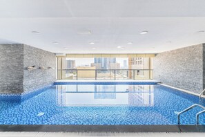 Indendørs pool