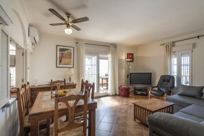 Living room - 3-bedroom Penthouse With Terrace (Ayamonte)