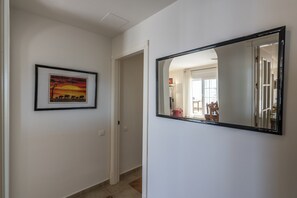 Apartment | Interior - 3-bedroom Penthouse With Terrace (Ayamonte)