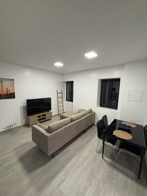 Fernseher
