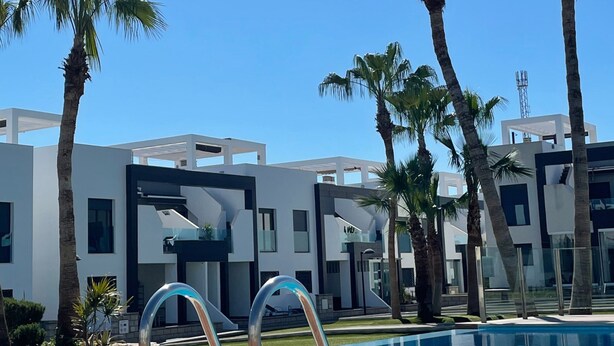 Apartamento | Piscina | Una piscina al aire libre