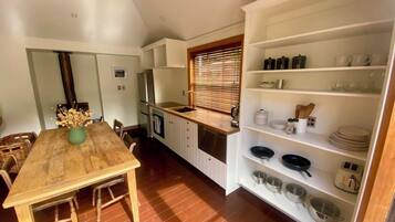 Oven, stovetop, dishwasher