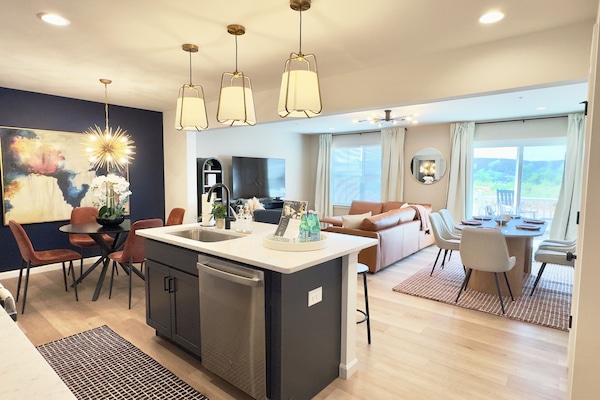 At the heart of the home the main floor offers a spacious open concept floor plan is a welcoming space to relax and gather.