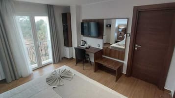 Habitación clásica, vistas al jardín | Wifi gratis y ropa de cama