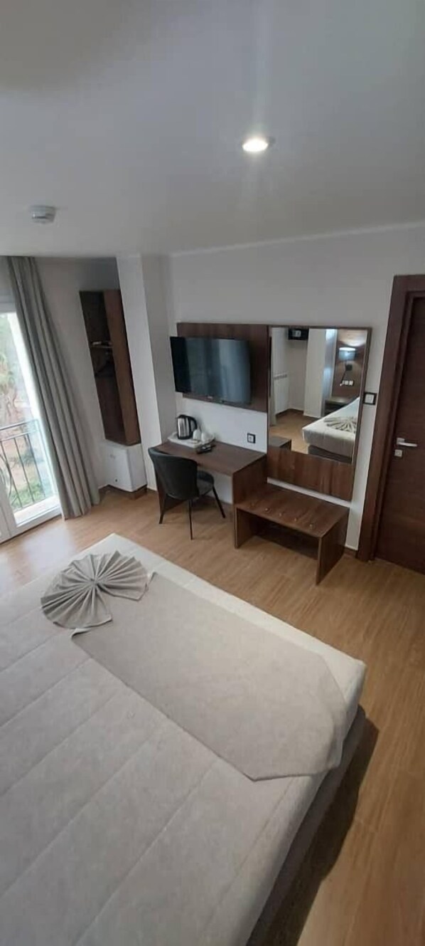 Classic Room, Garden View | Free WiFi