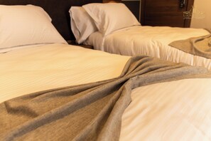 Classic Room, 2 Katil Bujang (Single) | Wi-fi percuma, cadar katil 