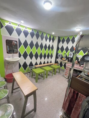 Restaurant - Shiv Darshan Home Stay (Varanasi)