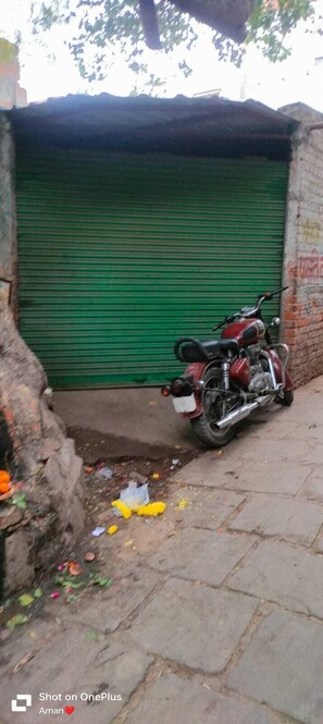 Free self parking