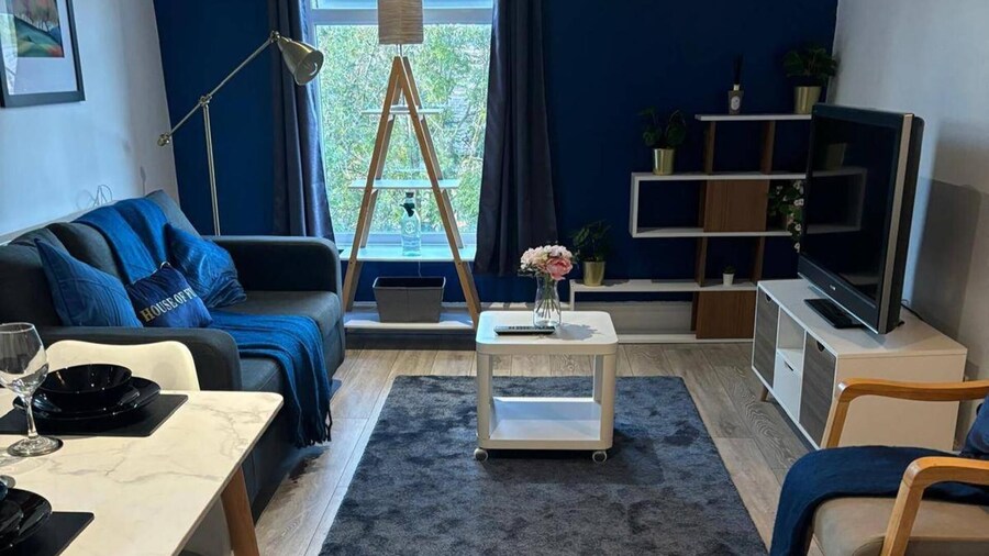 South Manchester 2-bed Apt With Ensuite, Sleeps 4