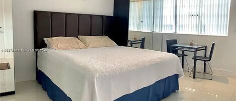 1 bedroom, WiFi, bed sheets