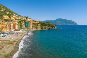 Hiking - Newly Renovated Ocean View Flat (Sori)