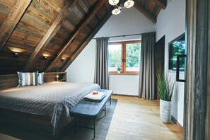 Bügeleisen/Bügelbrett, Reisekinderbett, WLAN, Bettwäsche