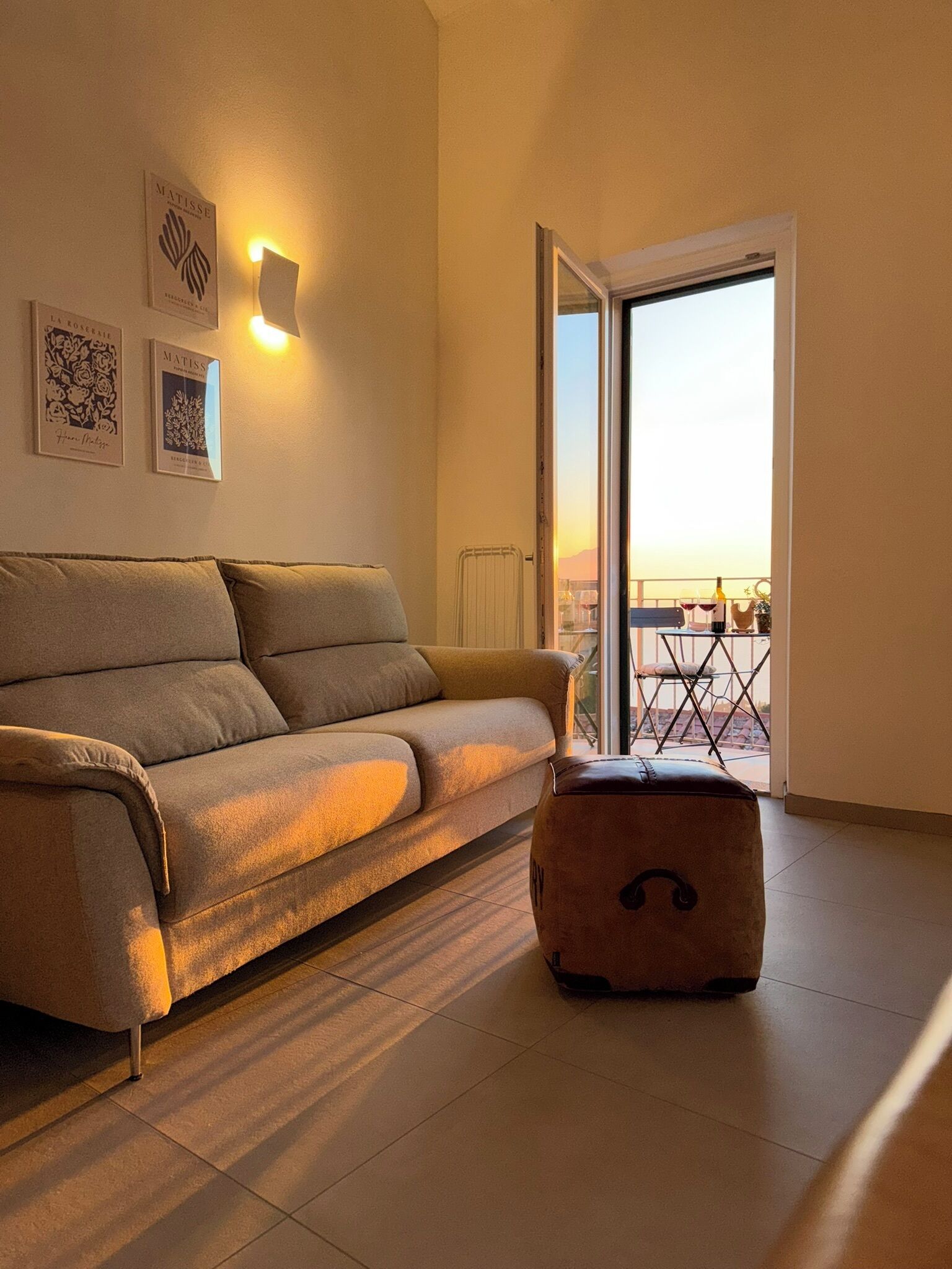 Duplex luxo, aceita animais de estimação, vista para o mar | Wi-Fi de cortesia