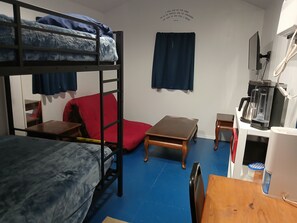 1 bedroom, WiFi, bed sheets