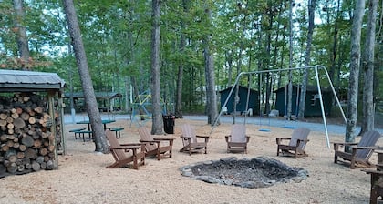 Delightful campground with AC/Heat in charming Graysville, TN