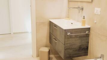 Appartement | Badkamer