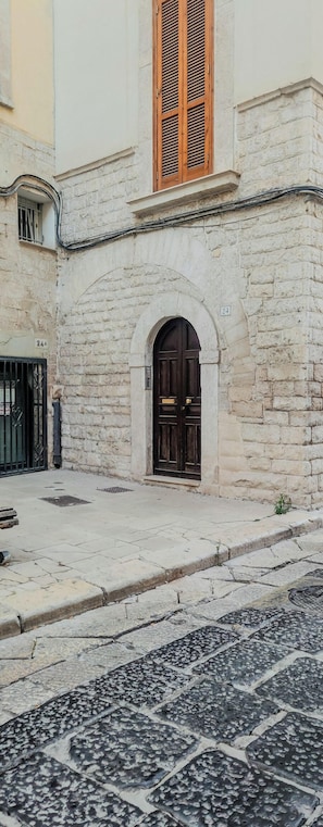 Property entrance - Dimora dei Templari (Trani)