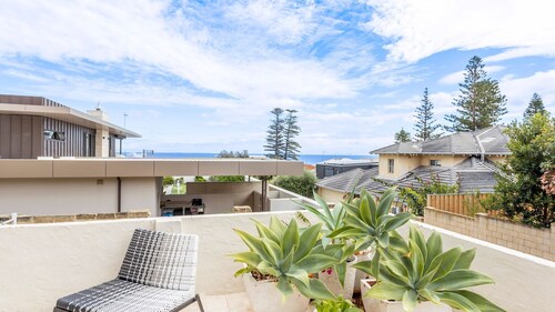 Cottesloe Seadragon Apartment
