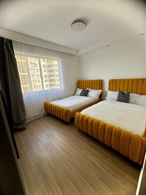 2 habitaciones, tabla de planchar con plancha, wifi y ropa de cama