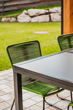 Comfort Apartment, 1 Bedroom, Pets Allowed, Mountain View | Terrace/patio