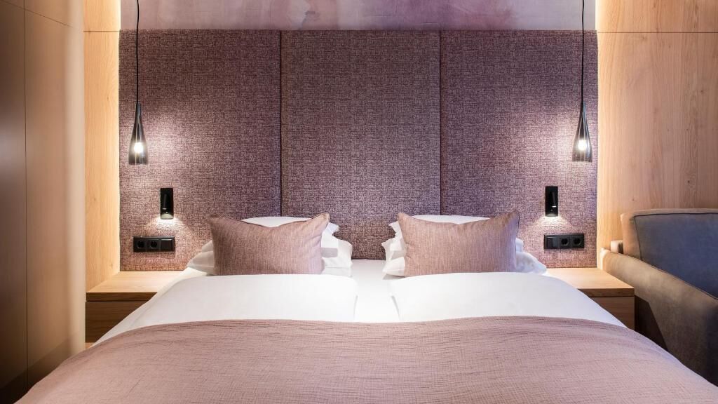 Chambre Double Deluxe, balcon, vue montagne | Coffres-forts dans les chambres, Wi-Fi gratuit