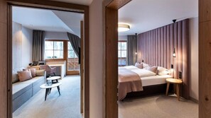 Suite, Balcony, Mountain View | Minibar, in-room safe, free WiFi, bed sheets